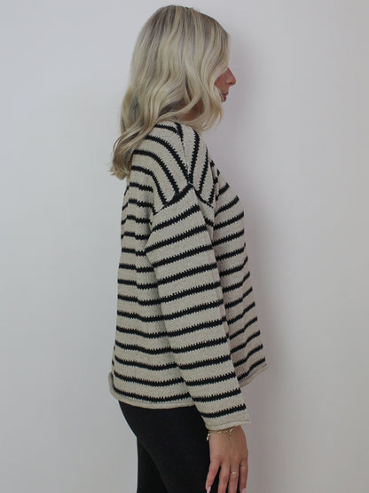 BLACK AND GREY STRIPED SWEATER FOR WOMEN 
