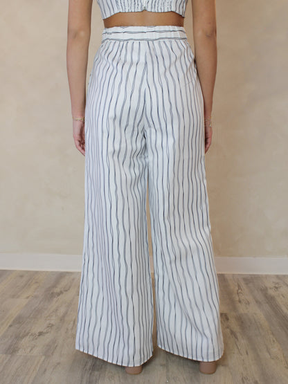 WHITE & NAVY STRIPED WIDE LEG PANTS 