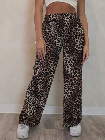 Wide Leg Leopard Pant