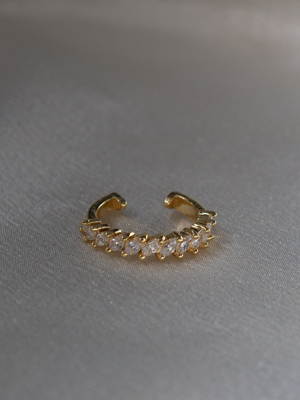 Sparkling Baguette Ear Cuff